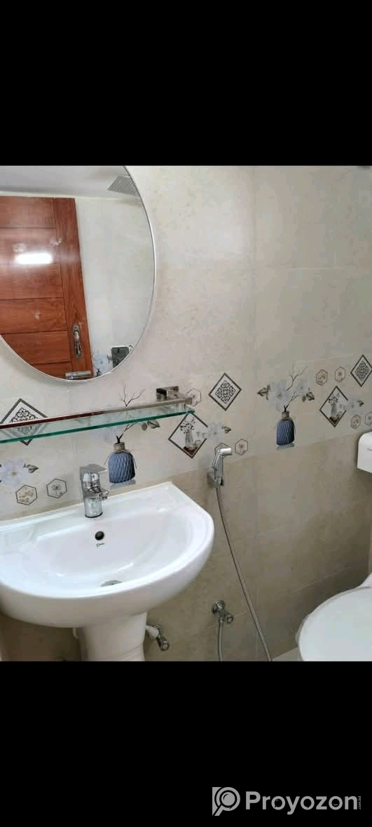 ফ্ল্যাট ভাড়া দেওয়া হবে।