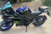 Yahama R15 v 32019 modale