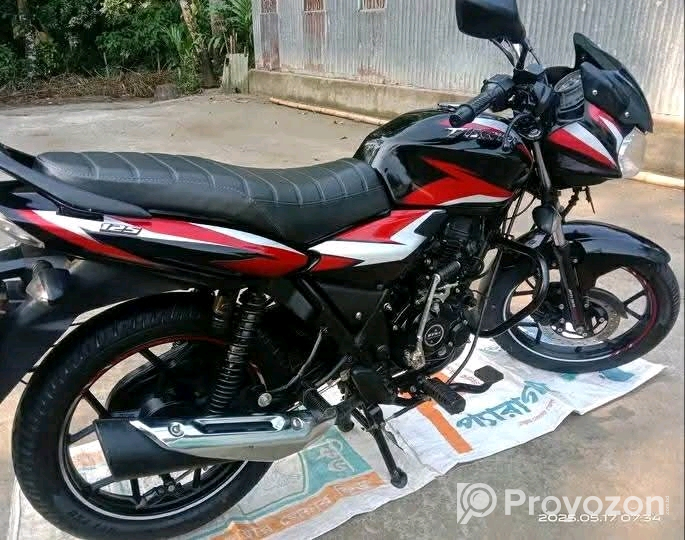 Bajaj Discover 125 cc CBS