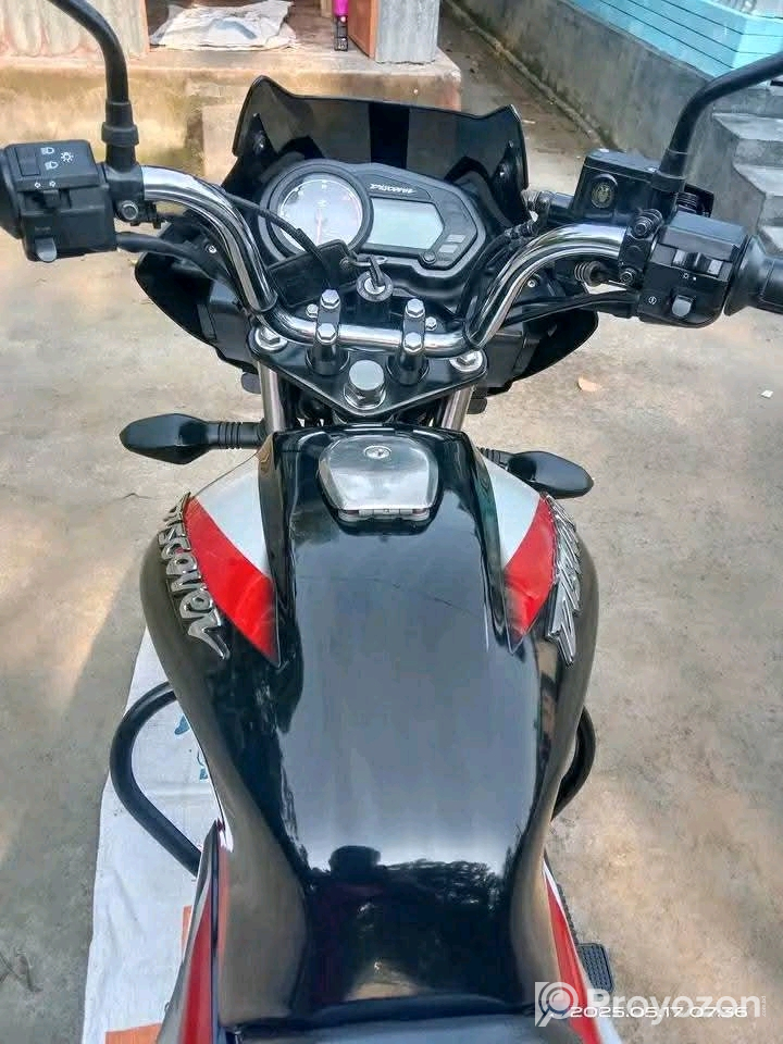 Bajaj Discover 125 cc CBS