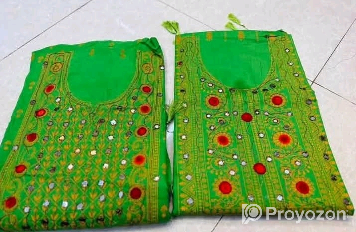 কারচুপি বুটিক্স থ্রি পিস বিক্রি করা হবে।