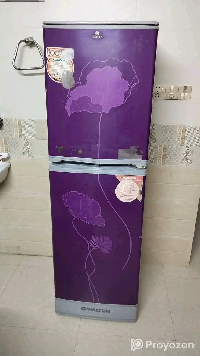 ওয়ালটন ব্রান্ডের ১২ সেফটির রানিং ফ্রিজ বিক্রি করা হবে ।