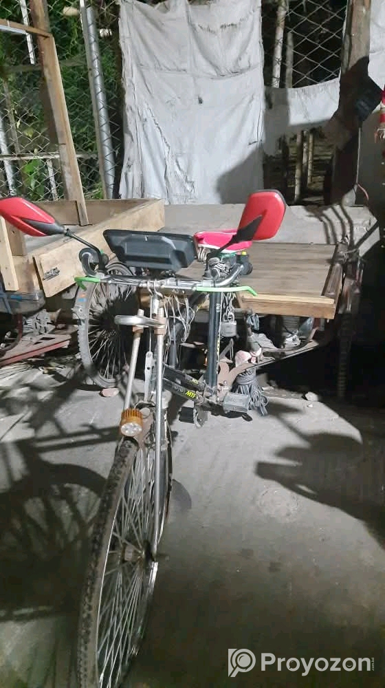 একটি ভ্যান বিক্রি করা হবে।