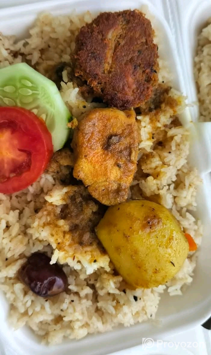 হোমমেট সব ধরনের খাবার অর্ডার নেওয়া হয়।