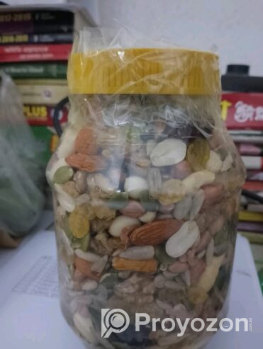 মিক্সড ড্রাই ফ্রুটস বিক্রি করা হবে।