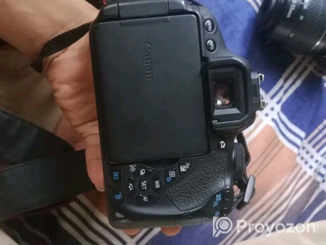 Canon 700d (Used)