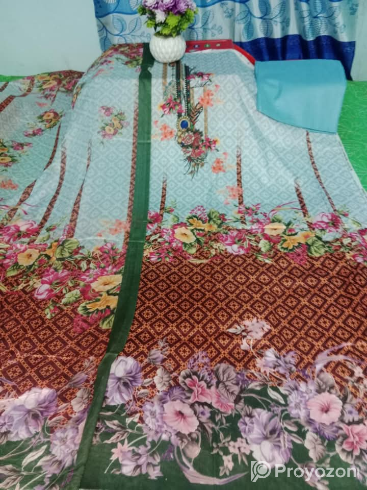 থ্রি পিস, বিক্রি করা হয়