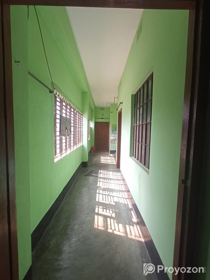 এক রুমের একটি সিট ভাড়া হবে ।