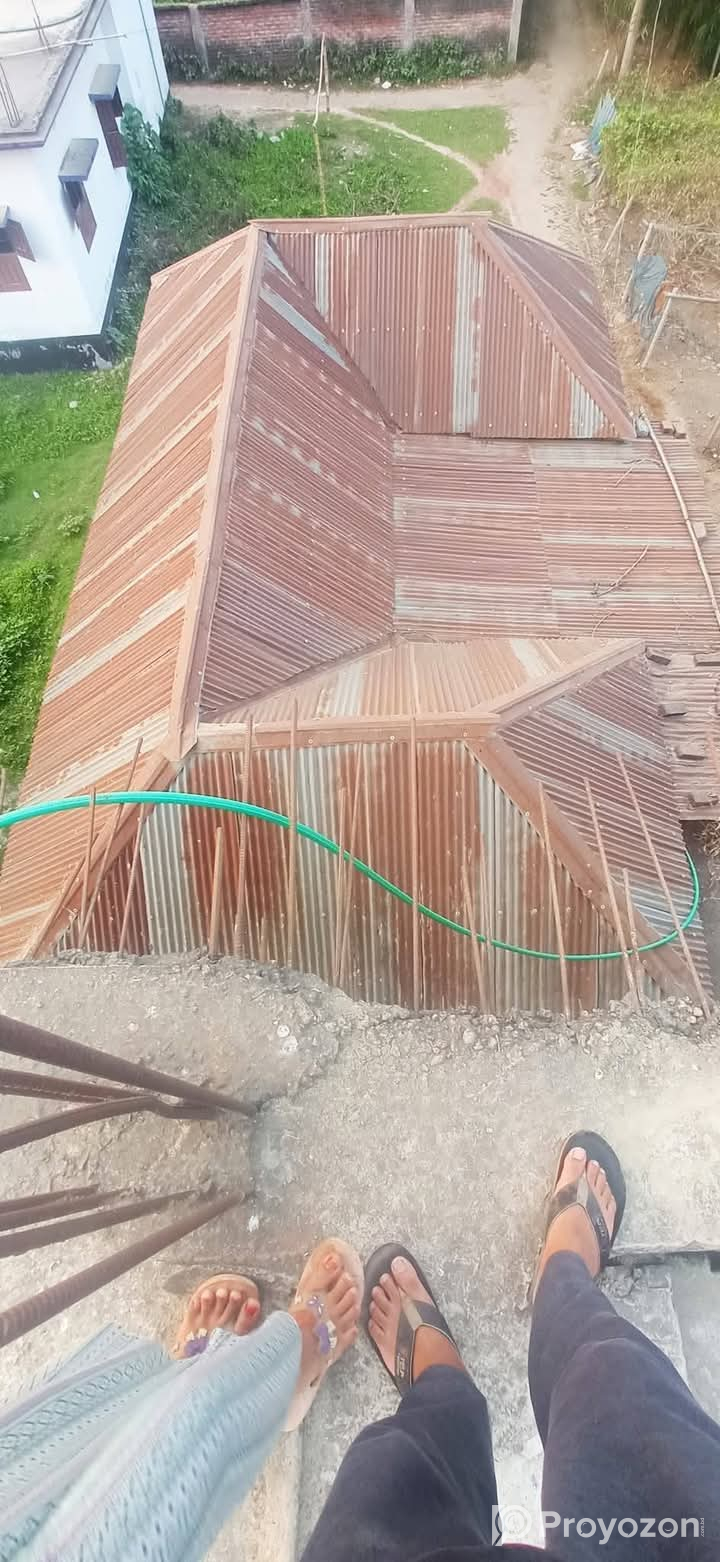 নজিপুর এ দুই শতকের একটু বেশি