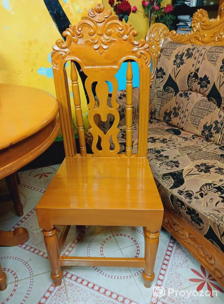 সেগুন কাঠের ৬ চেয়ার ও একটি ডাইনিং টেবিল