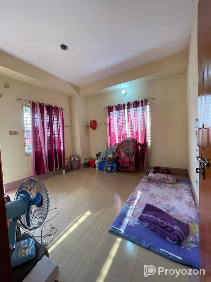 বাসাবাড়িতে দুই সিট এর রুমে একটি সিট