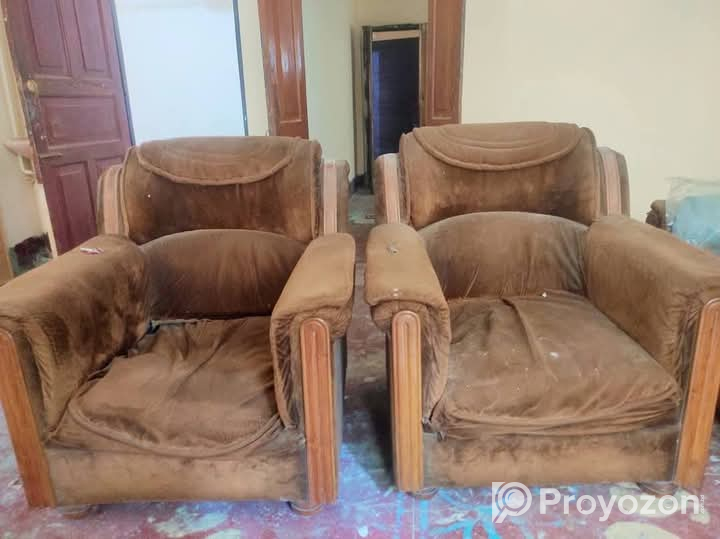 পুরাতন সোফা বিক্রি হয়