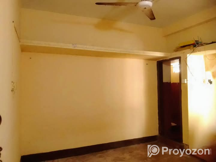 ছোট ফ্যামেলি বাসা ভাড়া দেওয়া হবে জুন মাস থেকে