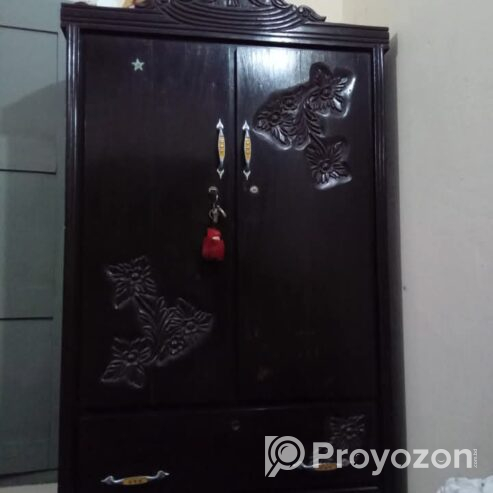 সেগুন কাঠের আলমারি