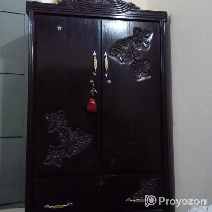 সেগুন কাঠের আলমারি