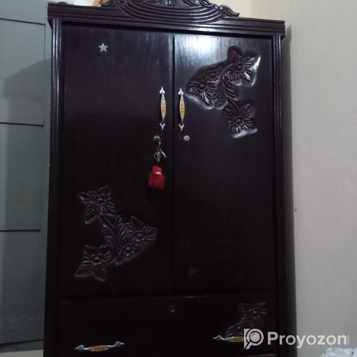 সেগুন কাঠের আলমারি