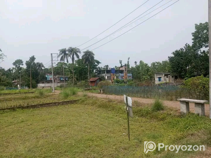 ৪ শতাংশ ৫৮ পয়েন্ট জমি বিক্রি হবে