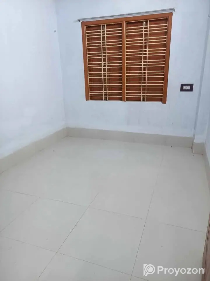 নিচ তলা বাসা ভাড়া দেওয়া হবে