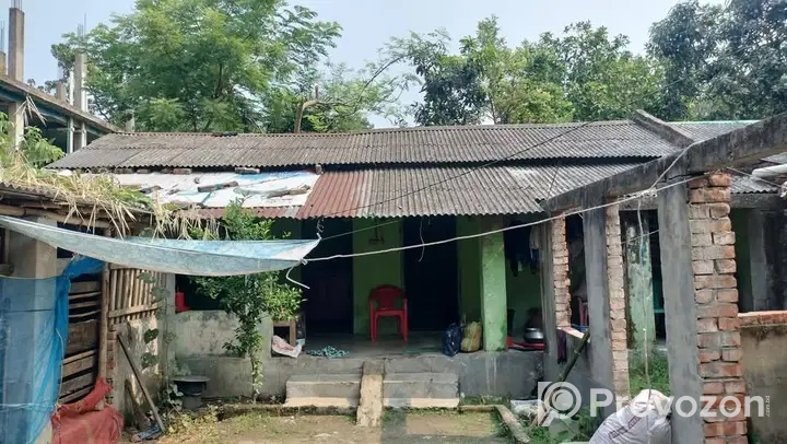 বাড়ীসহ জমি বিক্রয় হইবে