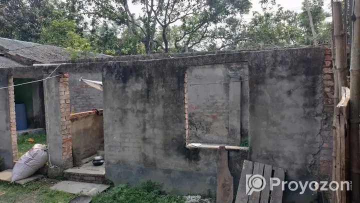 বাড়ীসহ জমি বিক্রয় হইবে
