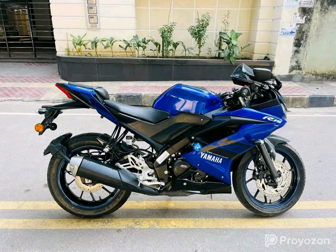 Yamaha R15 V3 for sell