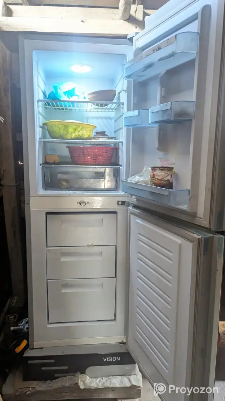 ২০৮লিটার ফ্রিজ বিক্রি করা হবে