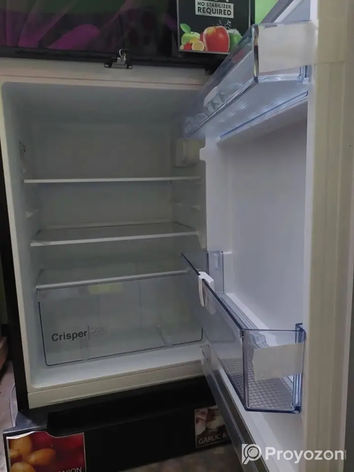 রানিং সিংগার ফ্রিজটি বিক্রি হবে ২৩০ লিটার