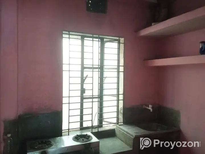 দ্বিতীয় তলা ৩ রুমের ফ্ল্যাটের এক রুম ভাড়া হবে