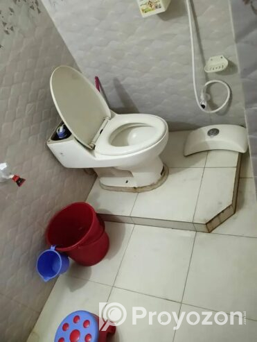 বাসা ভাড়া দেওয়া হবে
