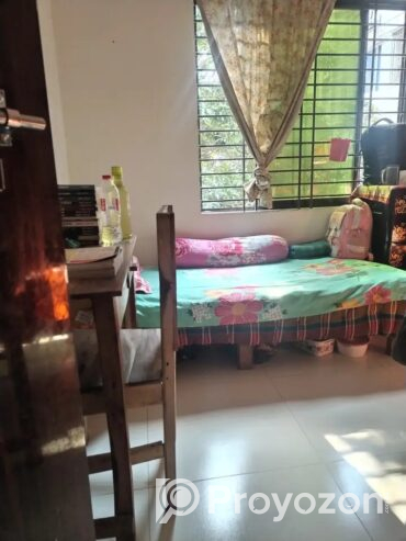 বাসা ভাড়া দেওয়া হবে মেয়েদের।