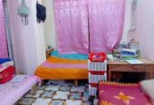 জেলা স্কুল মোড়ে ছাত্রী মেসে সিঙ্গেল সিট ভাড়া