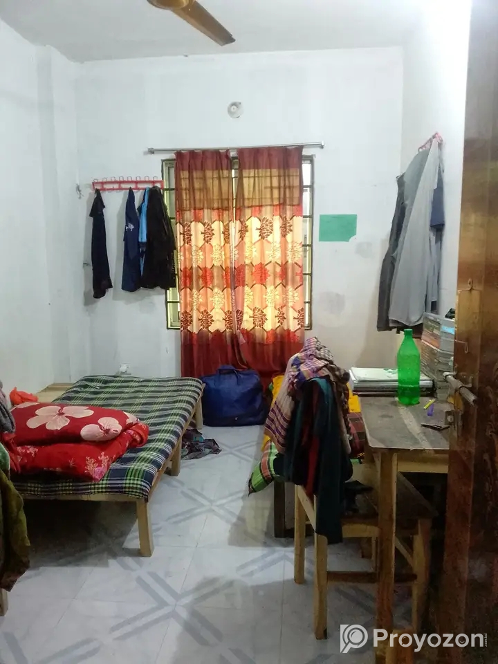 ফ্ল্যাট বাসায় ছাত্রমেসে একটি রুম খালি হবে