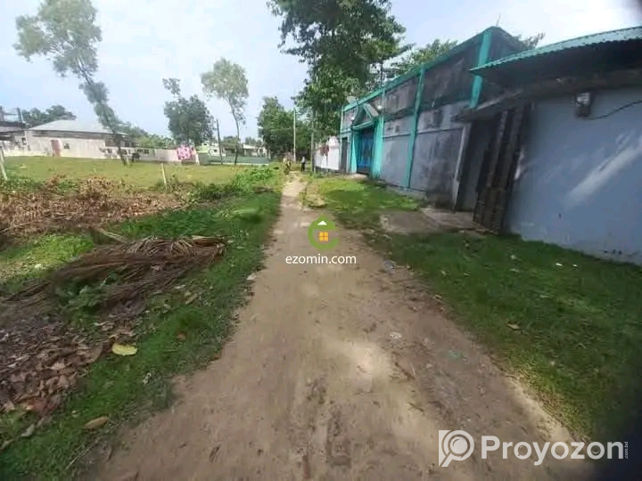 প্লট বিক্রয় হইবে জায়গার পরিমাণ ৬ ডেসিমেল/শতক।