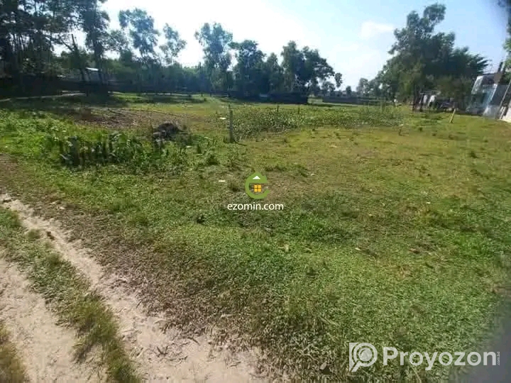 প্লট বিক্রয় হইবে জায়গার পরিমাণ ৬ ডেসিমেল/শতক।