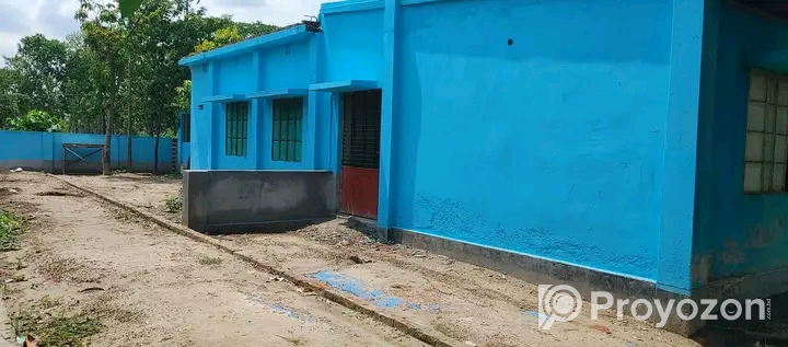 চার শতক জমির উপর একতলা ছাদের রুম ও টিন সেট রুম বিক্রয় হবে