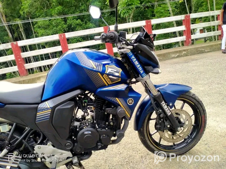 YAMAHA FZ V 2 for sell