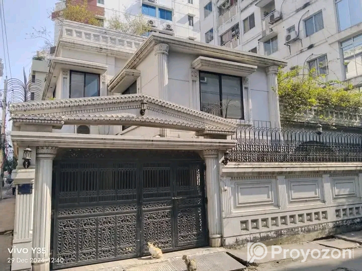 ৫ কাঠা জমিতে ২ তলা ডুপ্লেক্স একটি বাড়ির বিক্র হবে