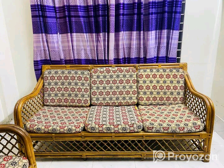 বিক্রয় করা হবে বেতের বড় Tea টেবিল