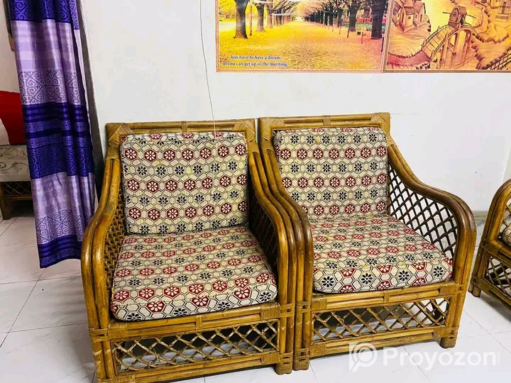 বিক্রয় করা হবে বেতের বড় Tea টেবিল