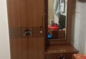ড্রেসিং টেবিলের বিক্রি করা হবে