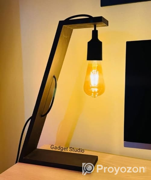 আধুনিক ডিজাইনের টেবিল ল্যাম্প . বিক্রি করা হবে