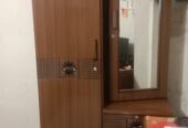 ড্রেসিং টেবিলের বিক্রি করা হবে
