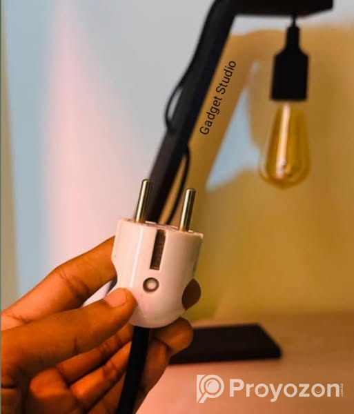 আধুনিক ডিজাইনের টেবিল ল্যাম্প . বিক্রি করা হবে