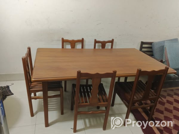ডাইনিং টেবিল সেট বিক্রি করা হবে.