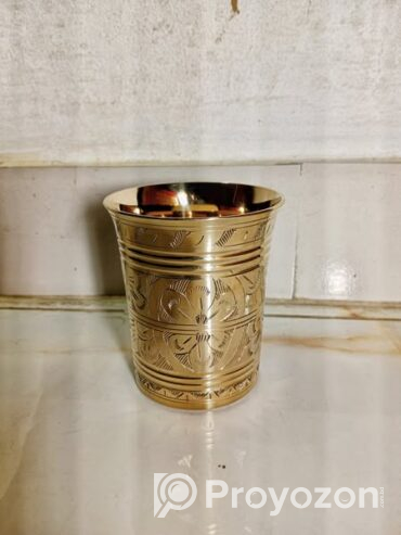 পিতলের হাতের নকশার গ্লাস . বিক্রি করা হবে