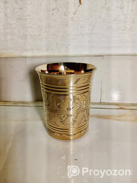 পিতলের হাতের নকশার গ্লাস . বিক্রি করা হবে