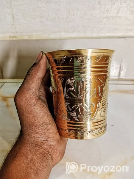 পিতলের হাতের নকশার গ্লাস . বিক্রি করা হবে