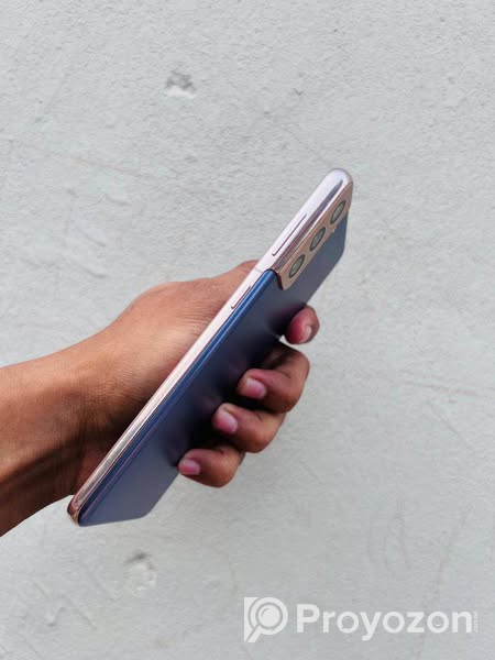 Samsung Galaxy S21 5G. For sell