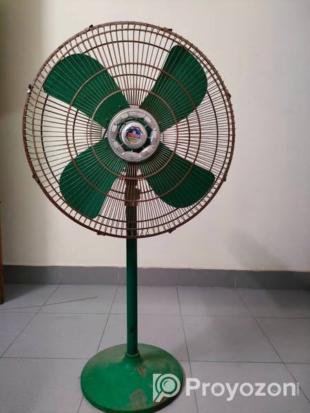 স্ট্যান্ড ফ্যান . বিক্রি করা হবে