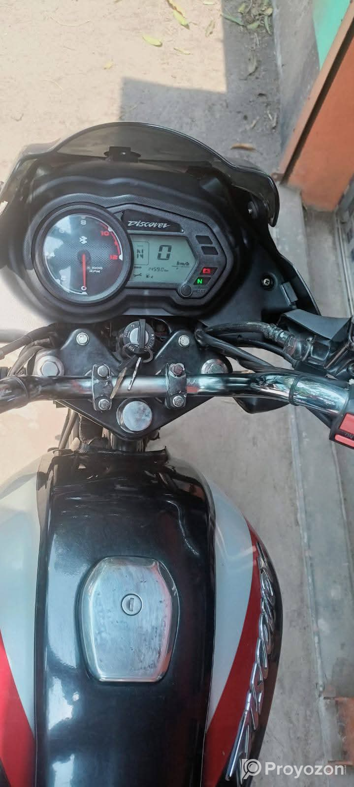 ডিস্কোভার ১১০ সিসি বাইক বিক্রি করা হবে।